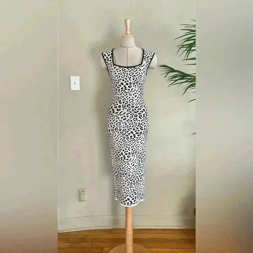 BCBGMAXAZRIA Ruby Snow Leopard Bodycon Cocktail Dress - XS